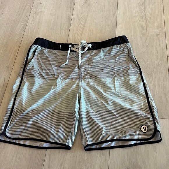 Vuori Swim Trunks men’s size 34 - Picture 1 of 7